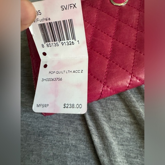 Coach Fuchsia quilted wallet - Picture 4 of 4